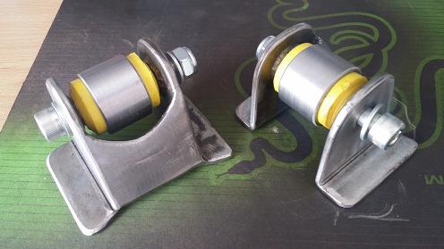 Click image for larger version Name:	Gearbox mounts 1111.jpg Views:	182 Size:	42.6 KB ID:	86221