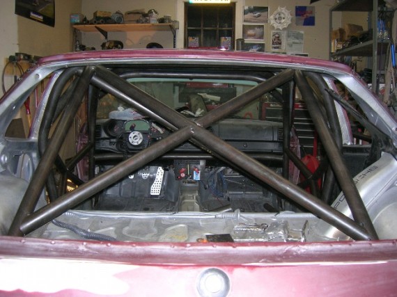Click image for larger version

Name:	porsche-944-10-570x427.jpg
Views:	393
Size:	70.8 KB
ID:	1990382